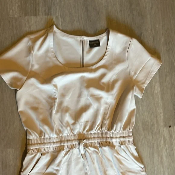 Dress - 32 degree cool - Picture 2 of 4